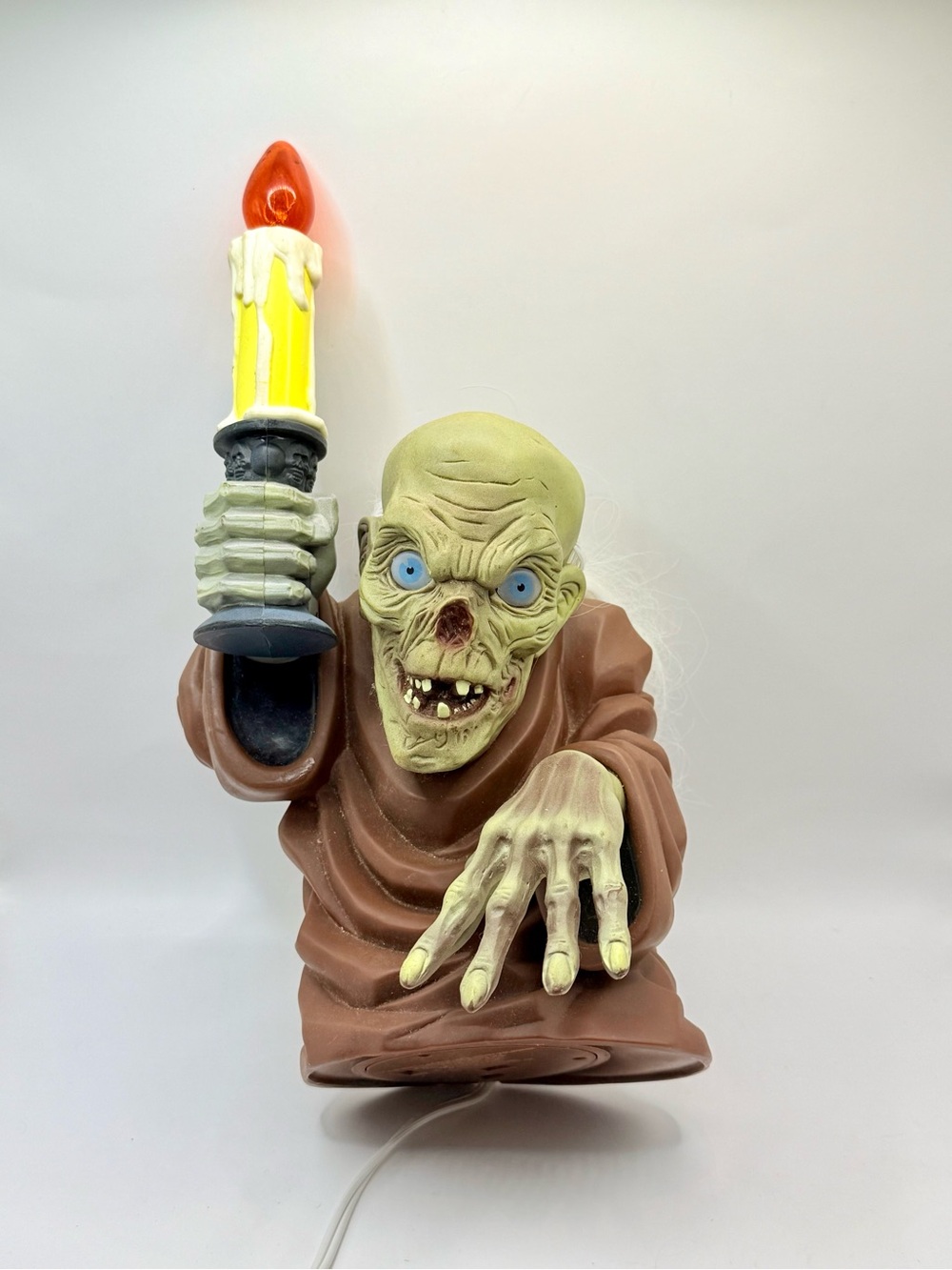 Vintage 1996 Trendmasters Tales From the Crypt Crypt Keeper Light-Up Candelabra